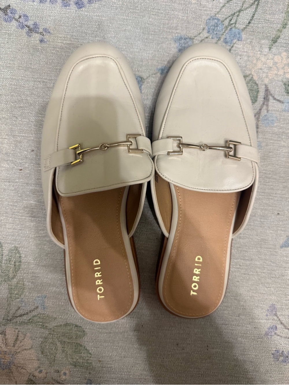 torrid Cream Leather Backless Loafers with Gold Horsebit